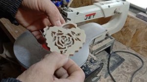 Мини шкатулка. Выпиливание из фанеры на лобзиковом станке.