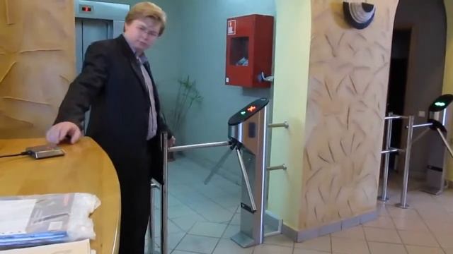 Ломаем турникеты Praktika смотреть онлайн