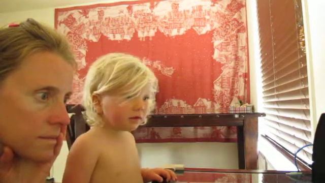 Лучия заговoрила, 20.5 месяца, 16 мая 2012 смотреть онлайн