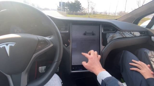 Разгон Tesla model X P100D Dual Motor от 0-100 в разных режимах смотреть онлайн