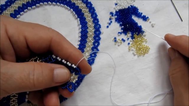 (100) Колье из бисера. Tutorial necklace from beads. смотреть онлайн