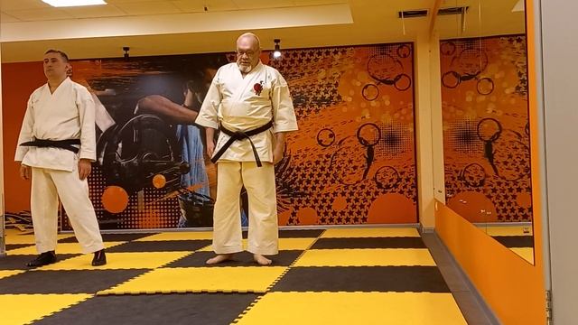 Разминка, растяжка смотреть онлайн