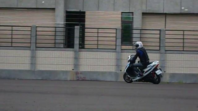 SUZUKI GSR 125 小宋 練車 定圓 卡普 смотреть онлайн