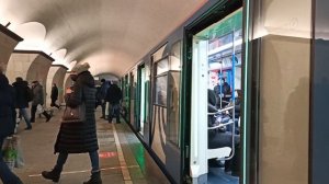 Метро Москвы прибывает поезд 81-765 Москва станция Проспект Мира|Московский транспорт