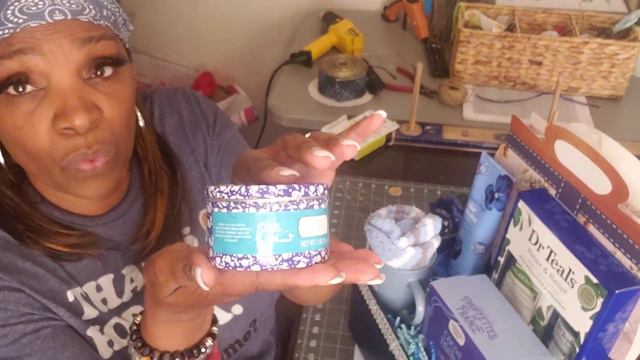 DIY Gift Box - Mother's Day #giftbasketideas #viralvideo #mothersday #trending смотреть онлайн