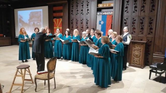 Kameren hor "France Preshern" - Poshla moma na voda смотреть онлайн