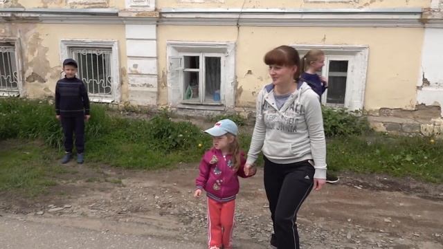 Жизненное кредо-помогать людям смотреть онлайн