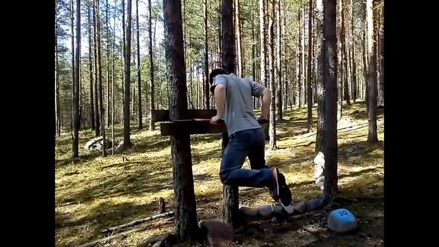 Брусья для отжимания в лесу смотреть онлайн