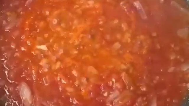 Ракушки с фаршем в духовке Ингредиенты:Макароны Фарш мясной Лук репчатый Чеснок - 2 - 3 зубчика смотреть онлайн