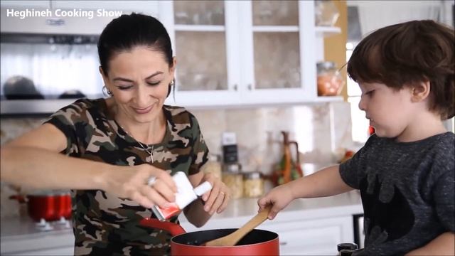 Kharpert Kololak Meatballs - Armenian Cuisine - Heghineh Cooking Show смотреть онлайн