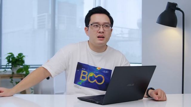 Đánh giá Asus ExpertBook P2: Laptop doanh nhân, mà giá lại rẻ thế này смотреть онлайн