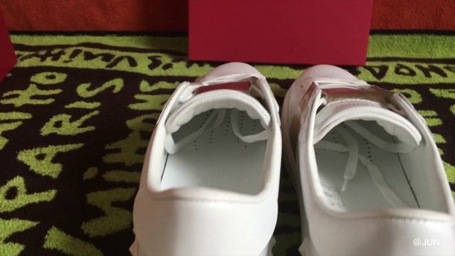 Valentino Open low sneakers White&Gold Unboxing смотреть онлайн