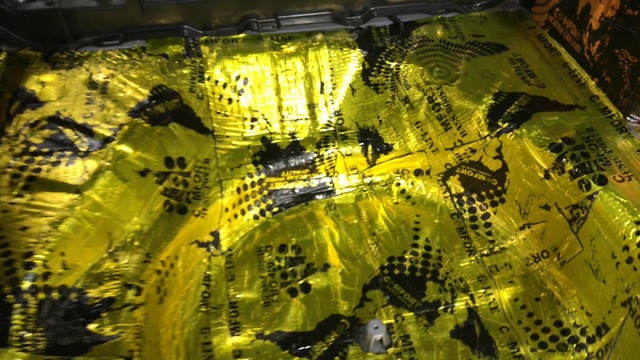 В гостях Ниссан Х-трейл, которому мы будем убирать все лишние звуки из салона (вибро-шумоизоляция) смотреть онлайн