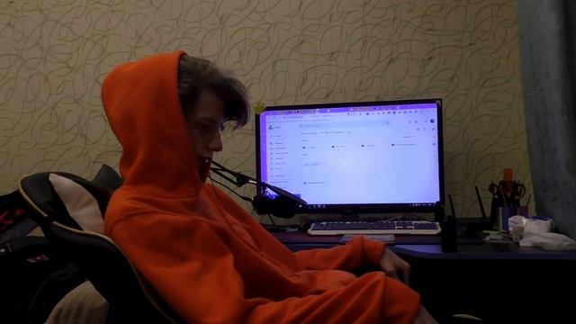 Игровое КРЕСЛО EMPEROR CAMP 2 года СПУСТЯ! Кресло с AliExpress сломалось? l Штрейн смотреть онлайн