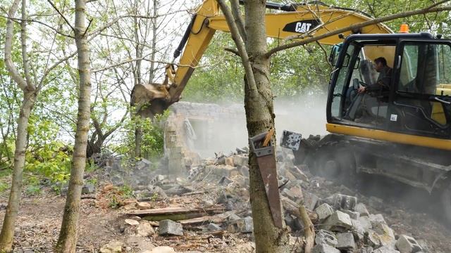 Корчевание больших пней. Расчистка и планировка участка смотреть онлайн