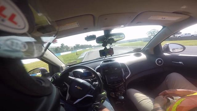 Sebring Short Course: Chevy Sonic RS Turbo Session 2 смотреть онлайн