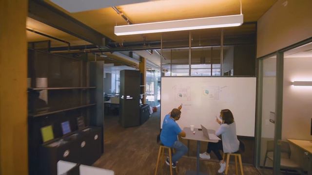 Hybrid work at Microsoft смотреть онлайн