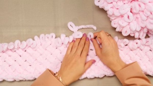 Плюшевый плед из Alize puffy. Узор плетенка