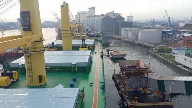 PUSRI INDONESIA 1 | lepas sandar jetty pusri смотреть онлайн