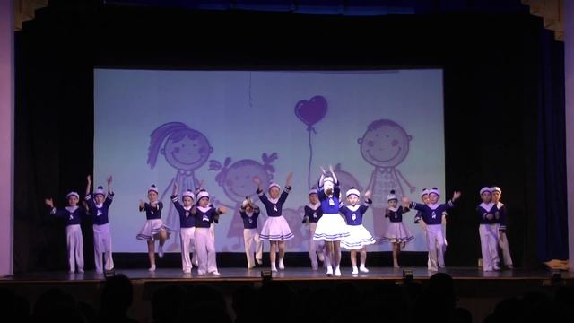 Шоу-балет Империя танца. Выпускной 2016. По синему морю. смотреть онлайн