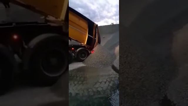 Выгрузка щебня 5-20 мм