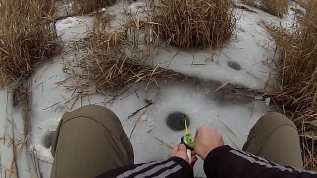 Ловля на силикон со льда. смотреть онлайн