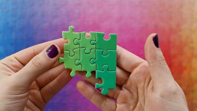 Doing a Gradient Puzzle where Every Piece is a Different Color смотреть онлайн