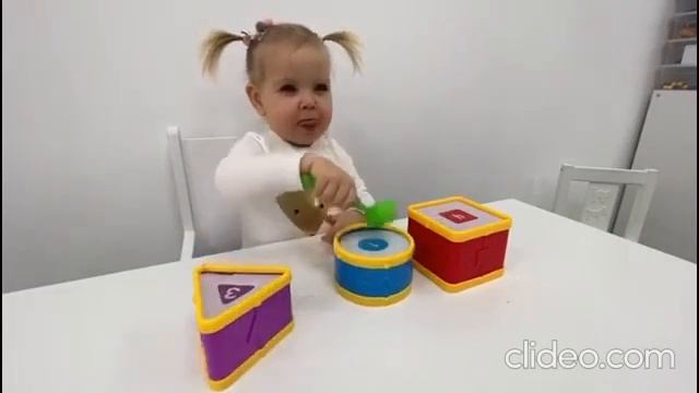 Дочь Леры Кудрявцевой на занятиях с педагогом Еленой Куликовой смотреть онлайн