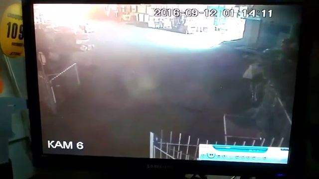 Призрак у магазина"Апельсин" смотреть онлайн