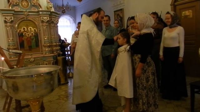 DSCN9833 КРЕЩЕНИЕ ЕВОЧКИ И ВАНЕЧКИ №4 смотреть онлайн