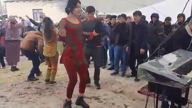 Ракоса харибад ракс дар туй туёна Dance Tajik Best Muzic / Танцевальные Свадьба 2023 смотреть онлайн