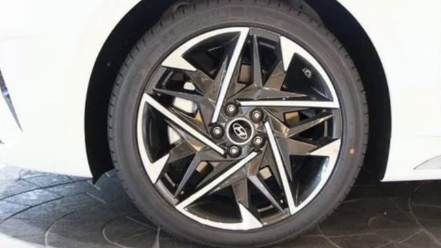 Cận cảnh Hyundai Grandeur từ 649 triệu đồng, sang xịn mịn, đấu Toyota Avalon_360 Xe смотреть онлайн