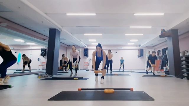 СИЛОВАЯ ТРЕНИРОВКА ЦЕЛОЕ ЗАНЯТИЕ / SUPER STRONG / ГРУППОВАЯ ТРЕНИРОВКА смотреть онлайн