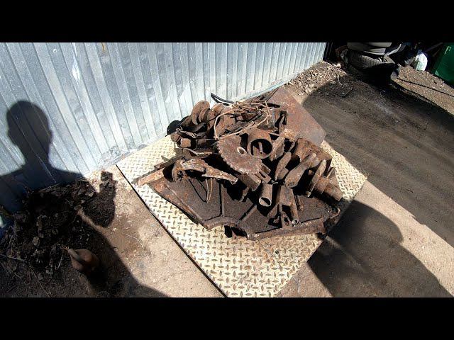 Все говорили, что здесь ничего нет, а я нашёл смотреть онлайн