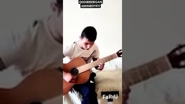 Qodirbergan Aminboyev Gitarada Hindcha Kuy. смотреть онлайн