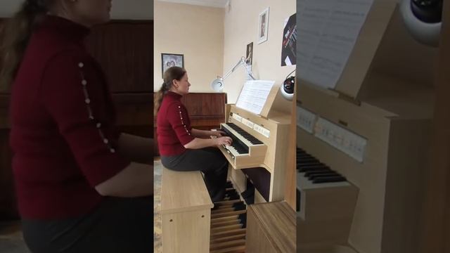 Астахова Анастасия "Пьеса для органа C dur" смотреть онлайн