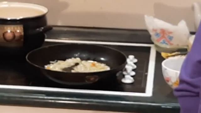 Суп с сырными клёцками.