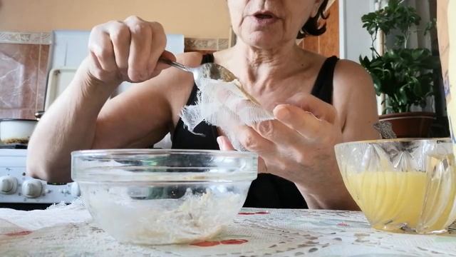 ВЕКИ: молоко и мед отлично питают кожу смотреть онлайн