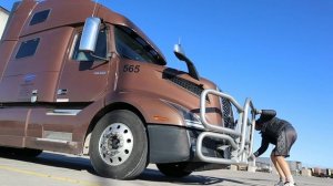 Обзор грузовика VOLVO VNL 860