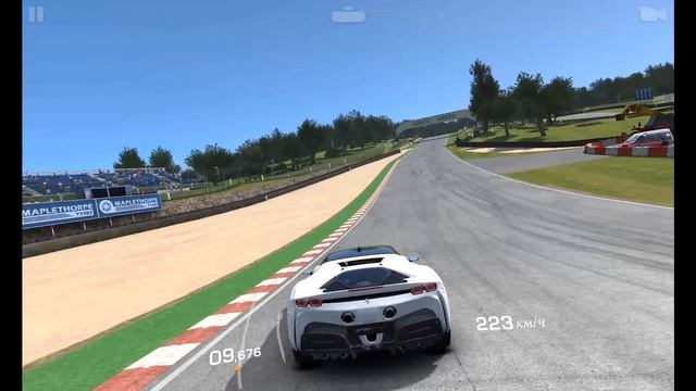 Ferrari SF90 Stradale трасса автокросс смотреть онлайн