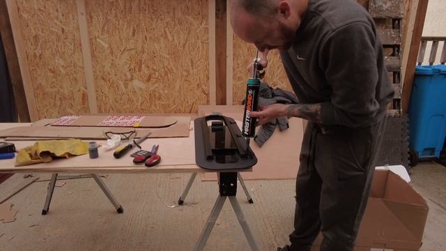 I fitted a Window ?. VW Crafter campervan rear window fitting. смотреть онлайн