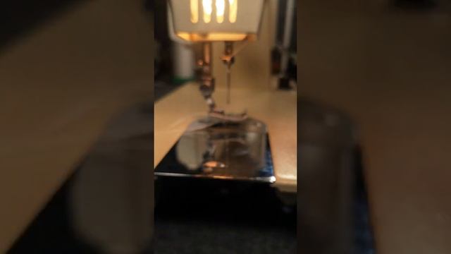 ŁUCZNIK 432/466 do ,,ekstremalnego szycia'' - SZYJE SKÓRĘ, JEANS, TAPICERKĘ, a także CIENKIE TKANIN смотреть онлайн