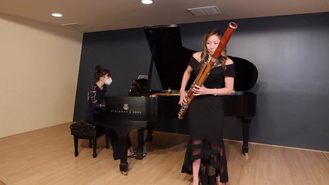 Saint-Saëns Sonata for Bassoon and Piano in G major, Op. 168 - Catherine Van Handel смотреть онлайн