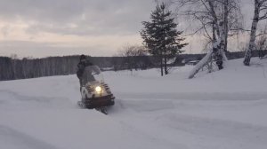 Буран в сугробе по колено! Максимальная скорость в сугробе! мотор рмз-500 от Тайги