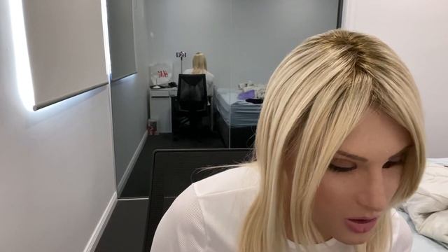 Q&A time with female mask! смотреть онлайн