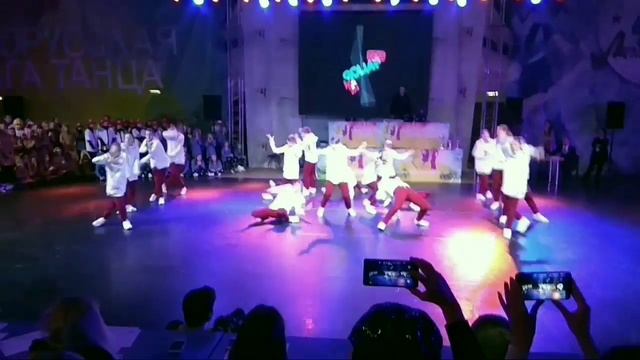 Чемпионат Беларуси по современным танцам. 1 место . Клуб Goliaf лучший!!!!! смотреть онлайн