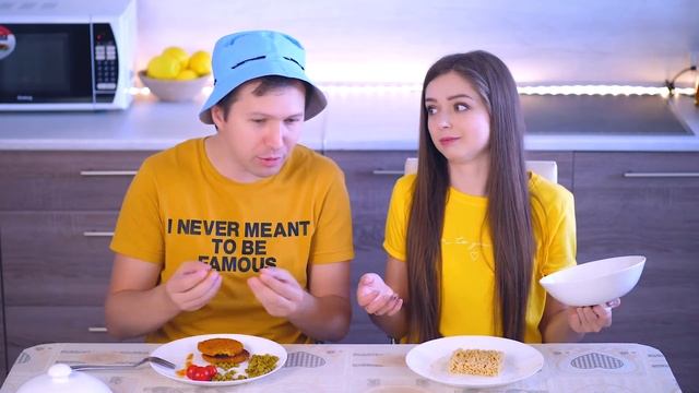 24 часа едим только квадратную и круглую еду! Челлендж ? Эльфинка смотреть онлайн