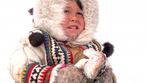 СЕКРЕТНОЕ ОЗЕРО ПРИУРАЛЬСКИХ НЕНЦЕВ. ЧУДО-РЫБАЛКА | С полем!