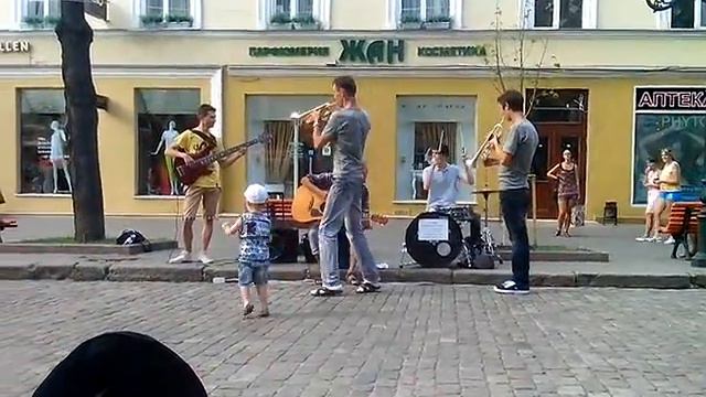 Маленький танцор на Дерибасовской смотреть онлайн