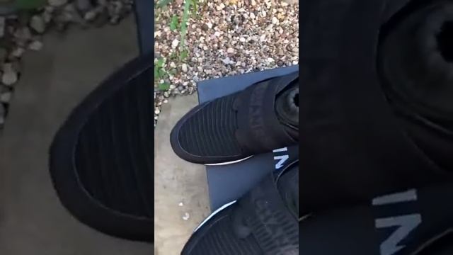 Кроссовки Chanel синие на резинке. Обзор модели смотреть онлайн